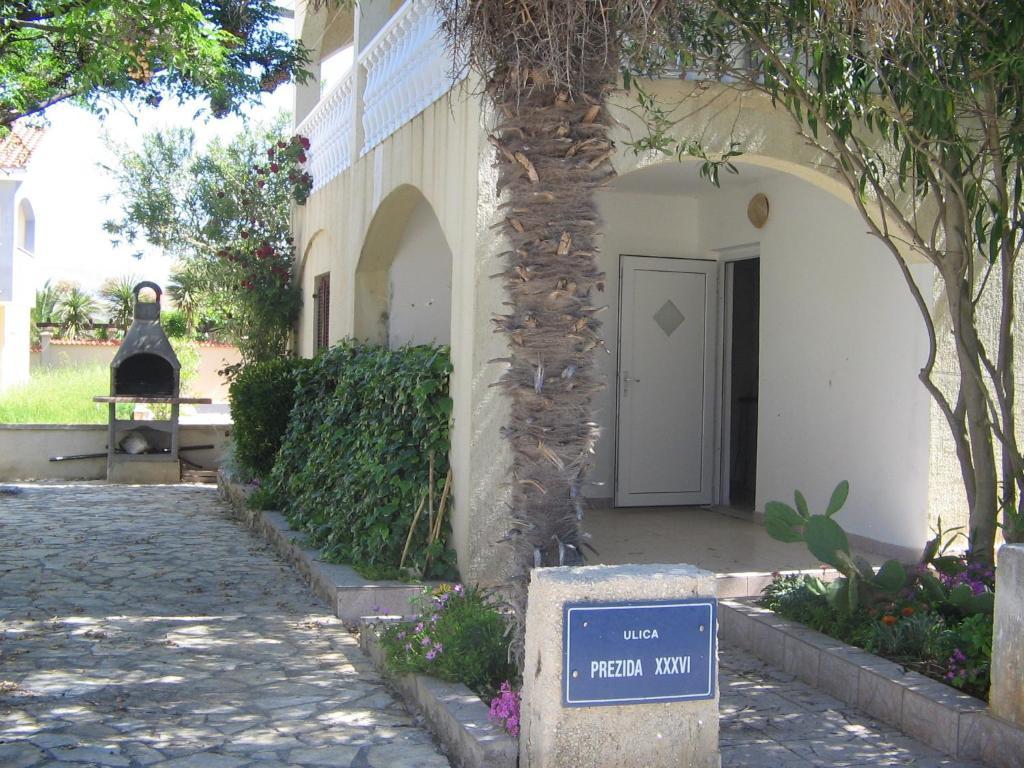 Apartments Palma Vir Bagian luar foto